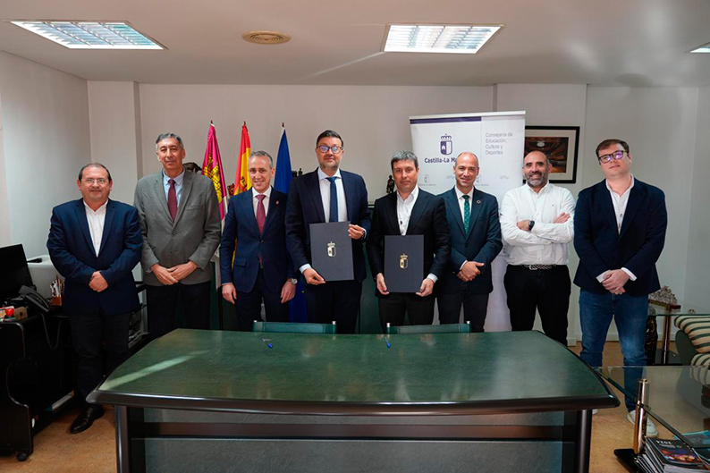 Inaugurado en Puertollano el Congreso Hackaton '´Digitalización e IA, un paso hacia el éxito empresarial'