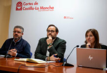 Núñez anuncia una enmienda a la Ley de Medidas Administrativas y Tributarias para aplicar el reconocimiento de la Carrera Profesional Sanitaria a los profesionales