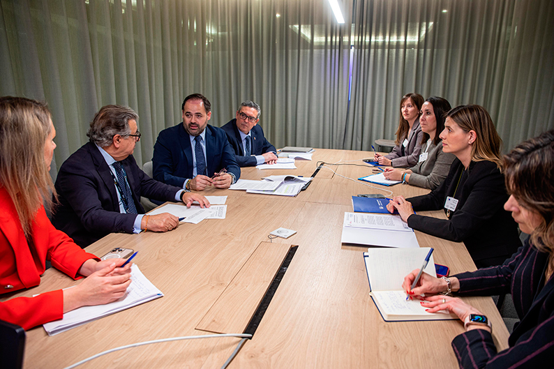 PP-CLM traslada en Bruselas la problemática de la prohibición de la caza en el Parque Nacional de Cabañeros