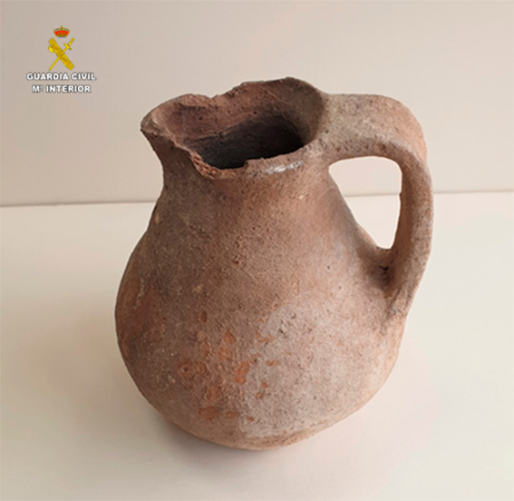 SEPRONA recupera una valiosa jarrilla de época visigoda