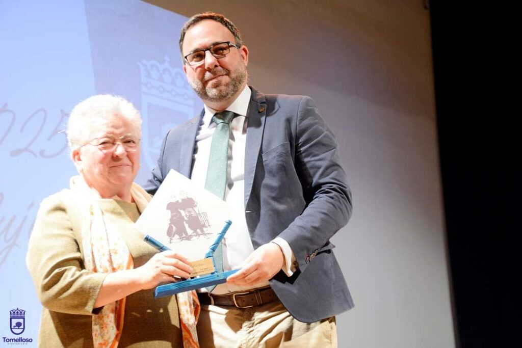 trabajadoras ies eladio reciben premio terreras 12