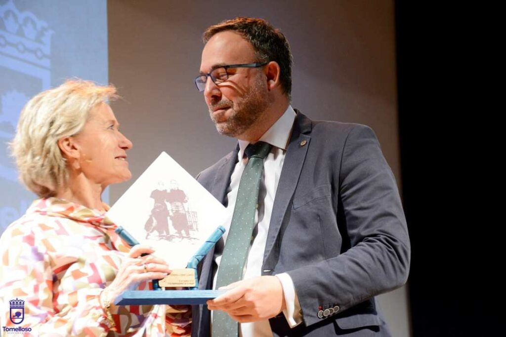 trabajadoras ies eladio reciben premio terreras 14