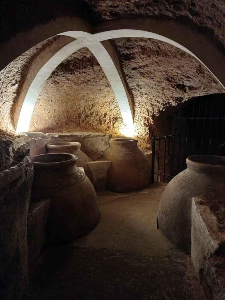 un viaje desde las cuevas de tomelloso a las cuevas de utiel 16