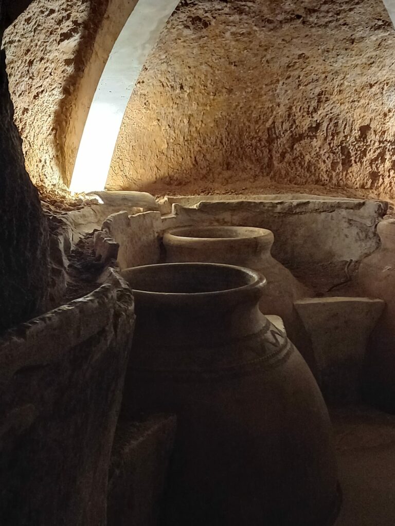un viaje desde las cuevas de tomelloso a las cuevas de utiel 18