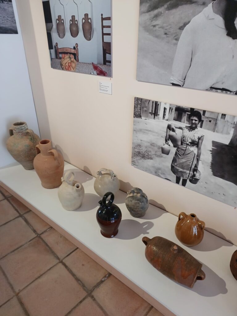 Un fantástico viaje desde las cuevas de Tomelloso a las cuevas de Utiel