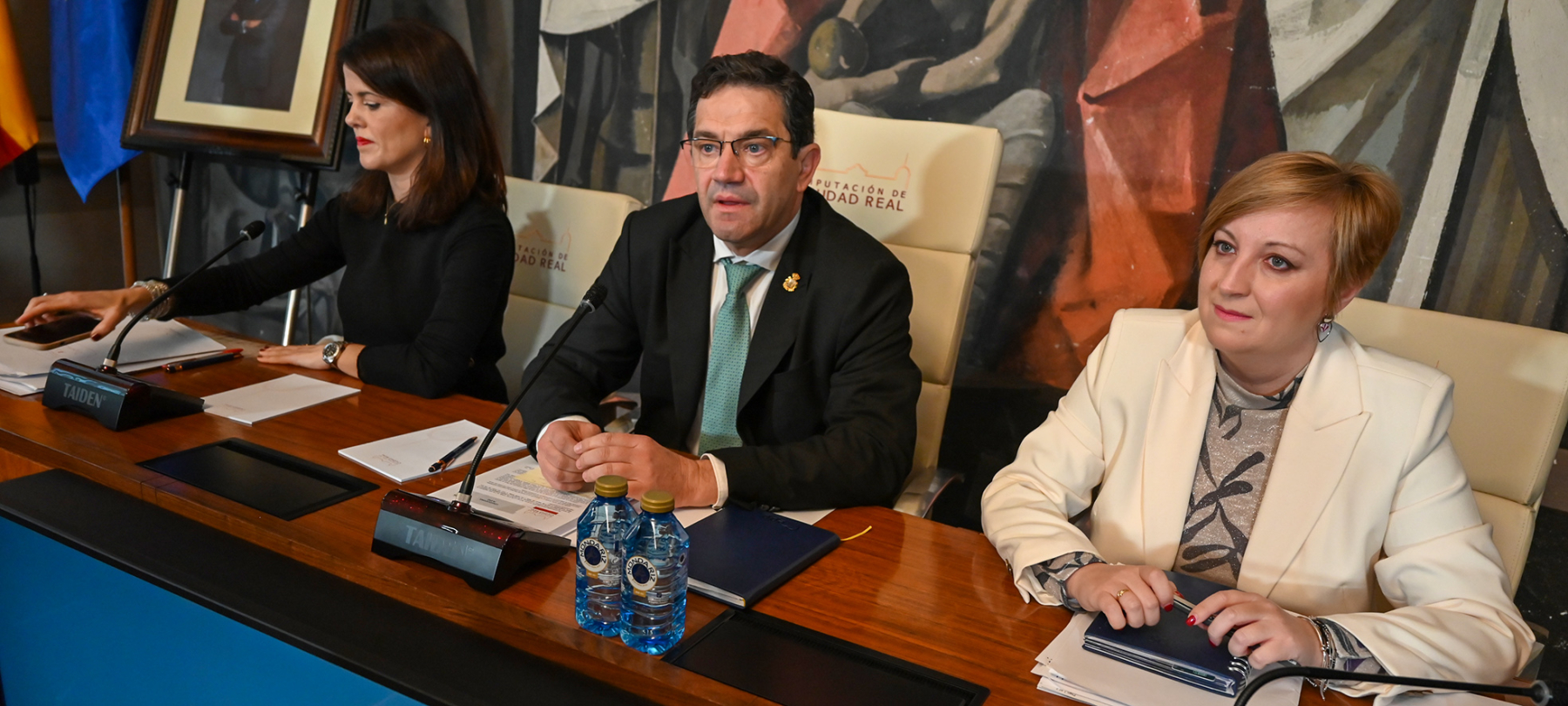 Valverde destaca la viabilidad financiera de la Diputación y anuncia un plan extraordinario de ayudas a los ayuntamientos “si Hacienda lo permite”