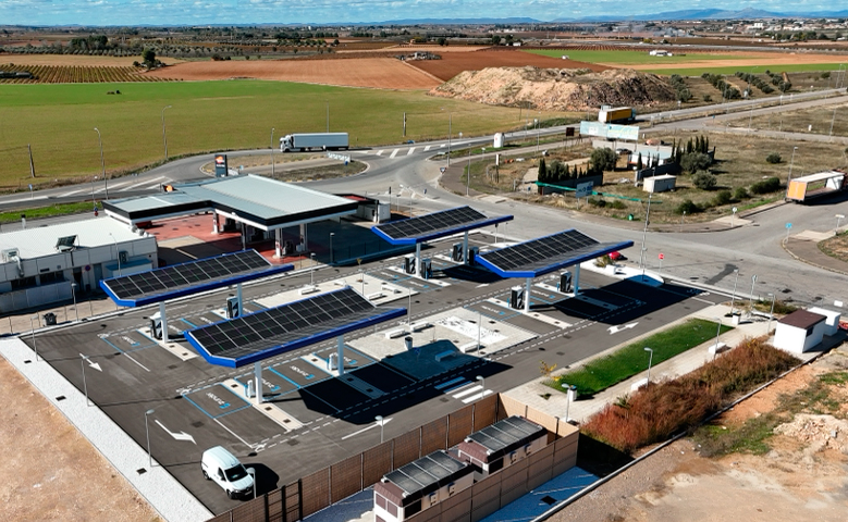Mañana se inaugura en Daimiel la estación de carga ultrarápida más potente para vehículos eléctricos de toda Castilla-La Mancha