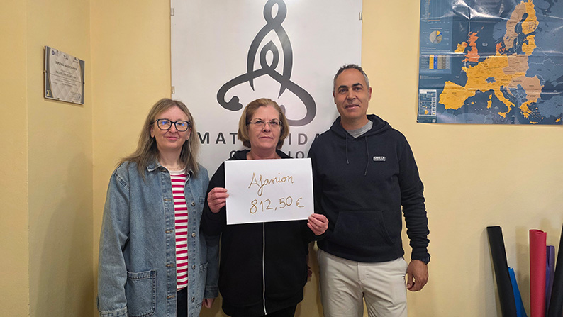 El CEIP Maternidad entrega lo recaudado de su semana cultural a Afanion