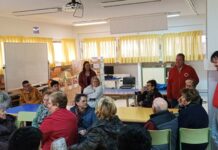 Cruz Roja impulsa la participación social de las personas mayores a través de encuentros con jóvenes en Iniesta