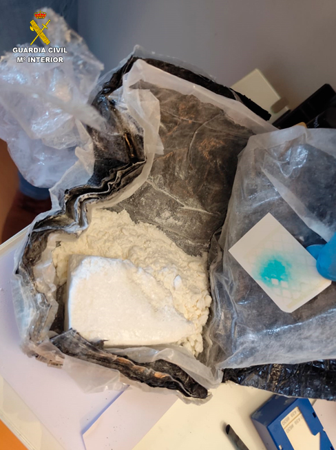 La Guardia Civil desarticula una organización criminal que operaba en varias provincias dedicada al tráfico de drogas 3 detencionpersonasdrogas 4