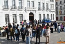 Tomelloso celebra el Día Mundial de Concienciación sobre el Autismo con un acto en la Plaza de España