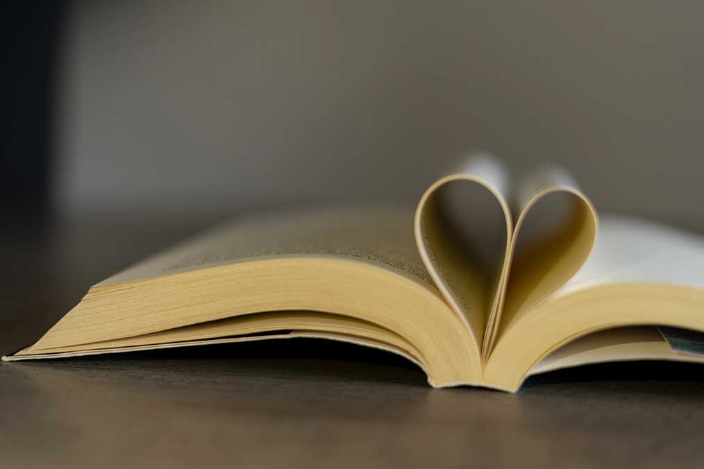 Día del Libro: las palabras que siguen respirando