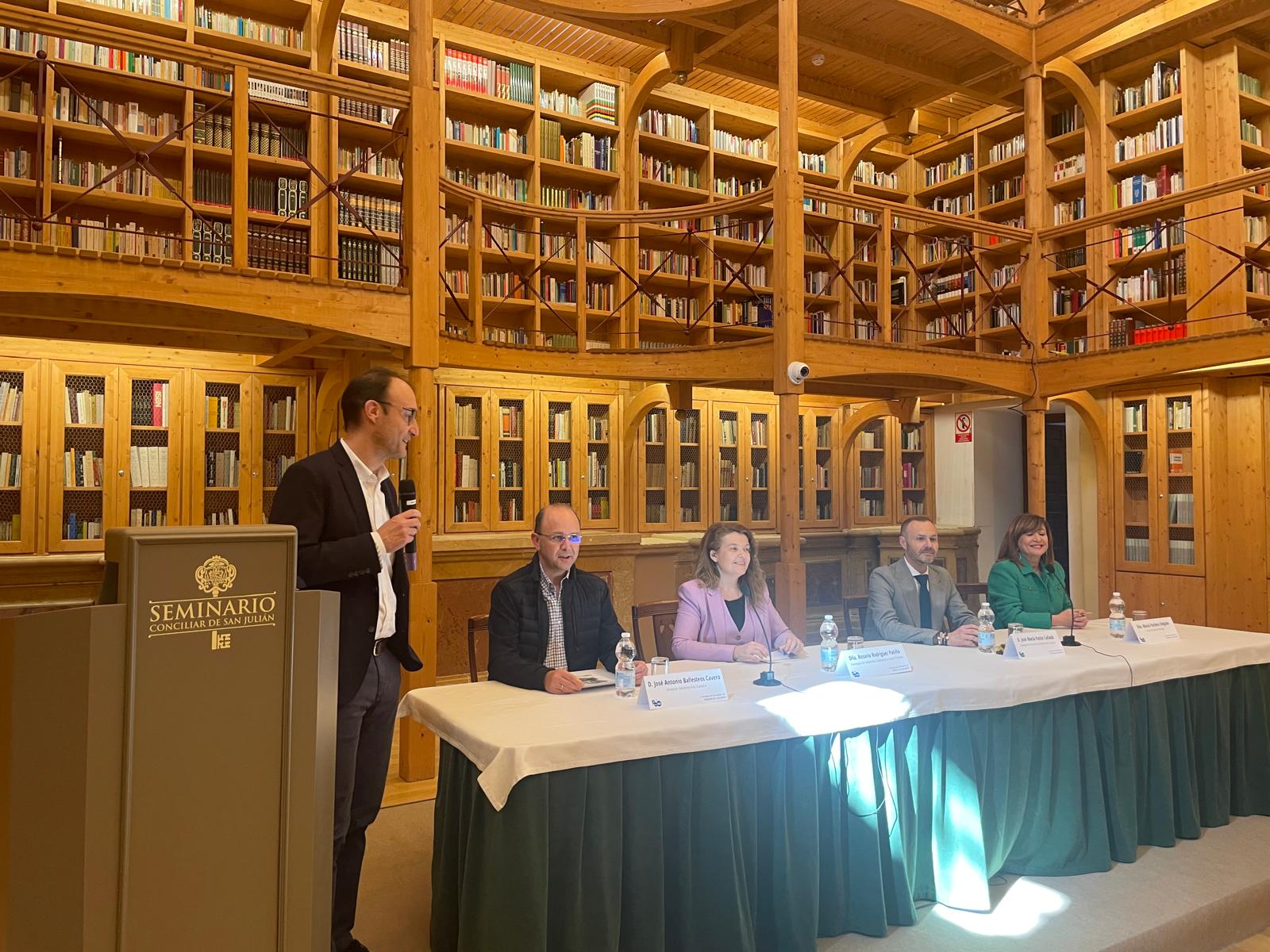 La patología, diagnóstico y tratamiento de la enfermedad hepática reúne en Cuenca a cerca de un centenar de especialistas de todo el país