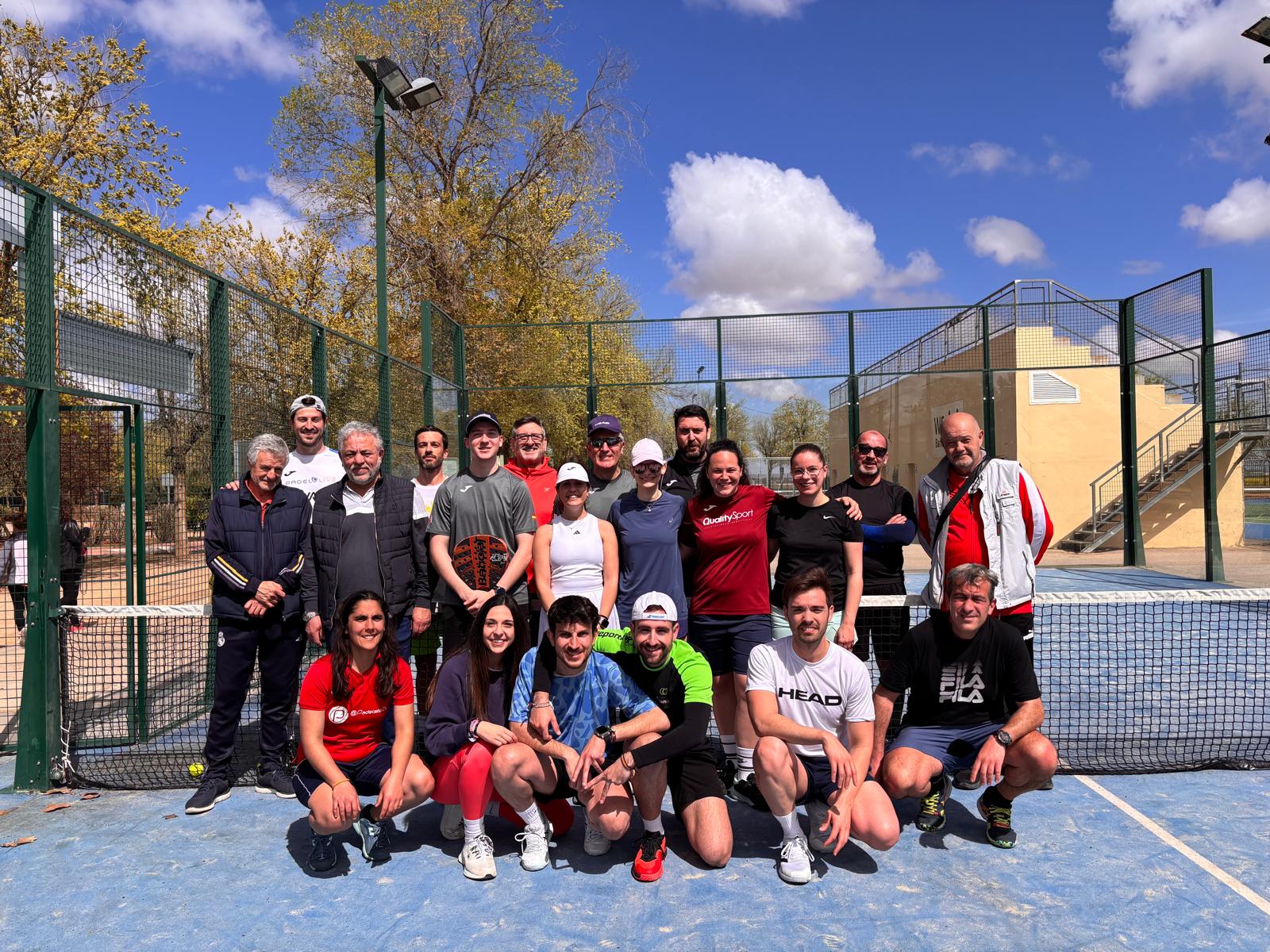 El Campeonato de Pádel con motivo de las Fiestas de Barrio San José culmina con un gran éxito