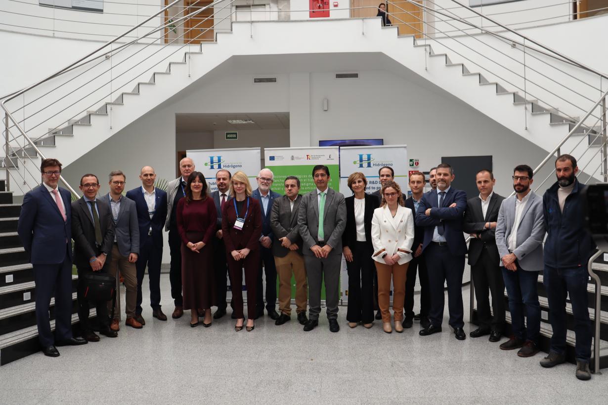 El Gobierno de Castilla-La Mancha reafirma su compromiso con Puertollano como epicentro del desarrollo del hidrógeno verde en la región