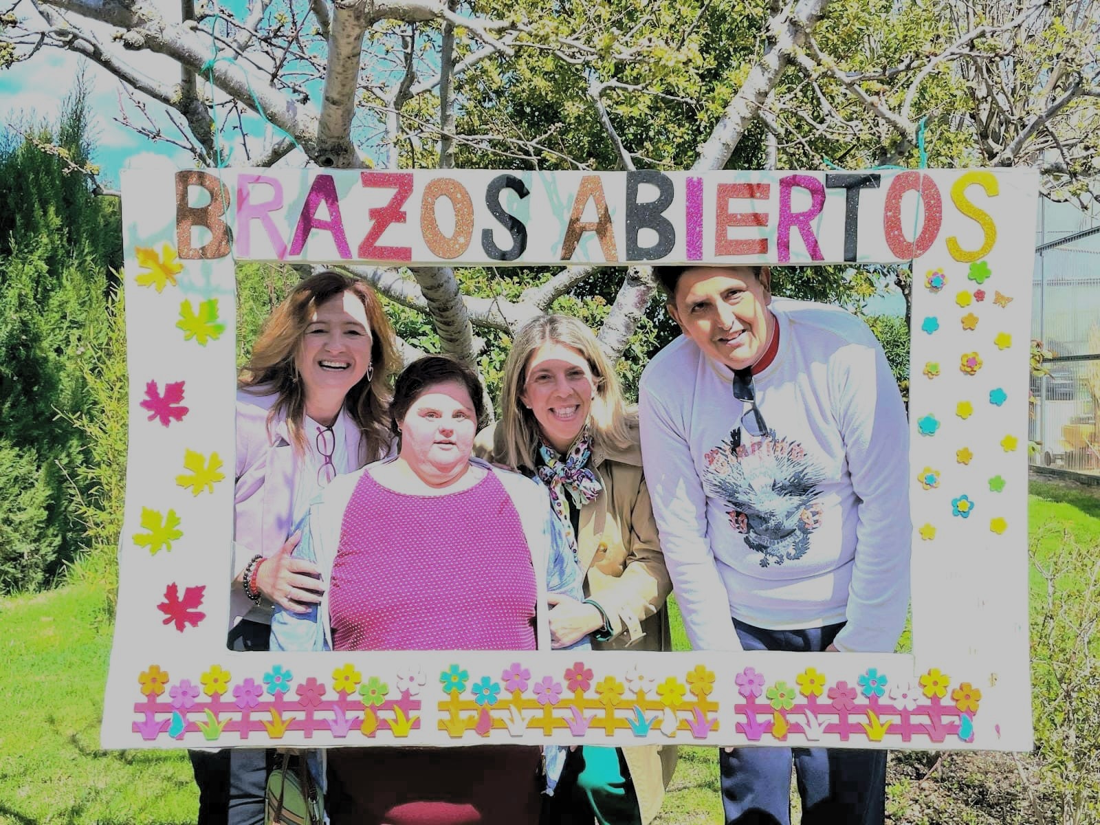 Inmaculada Jiménez felicita a los voluntarios responsables de la ONG ‘Brazos Abiertos’ de Argamasilla de Alba