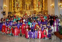 La lluvia interrumpe la Procesión Infantil de El Bonillo