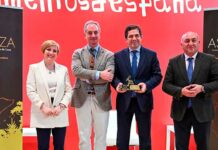 Valverde recibe el premio de la Asociación Interprofesional Asiccaza 2025 por su respaldo e impulso al sector cinegético