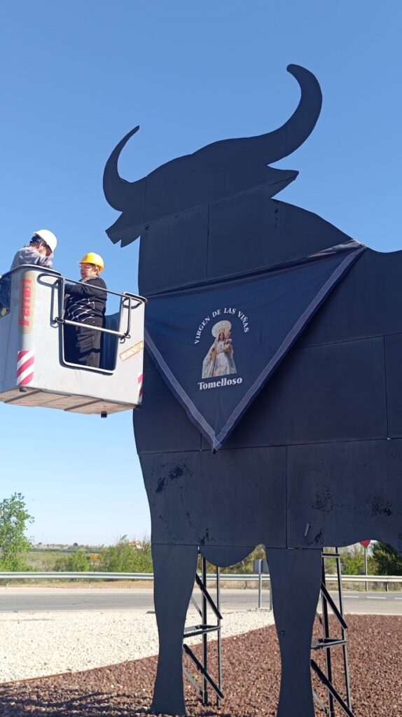 toroosborne panuelo romeria tomelloso 2025 16