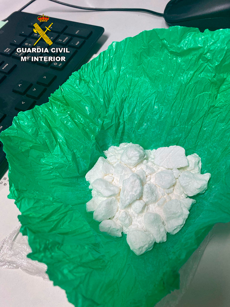 La Guardia Civil detiene en Auñón a una persona por tráfico de drogas