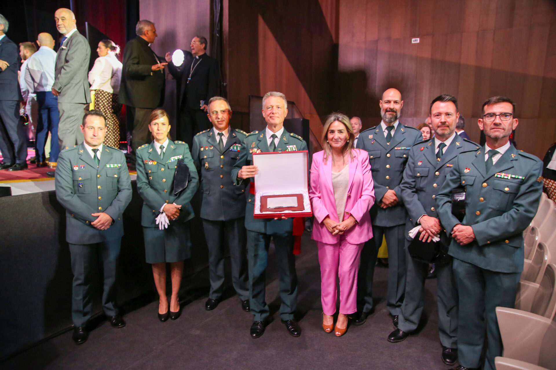 Milagros Tolón a los premiados en el acto institucional del Día de la Región: “Marcáis nuestro camino, sois un orgullo para esta tierra”