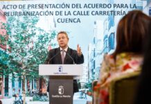 El Gobierno regional ha presentado el proyecto que va a posibilitar la reurbanización de la Calle Carretería y su zona anexa