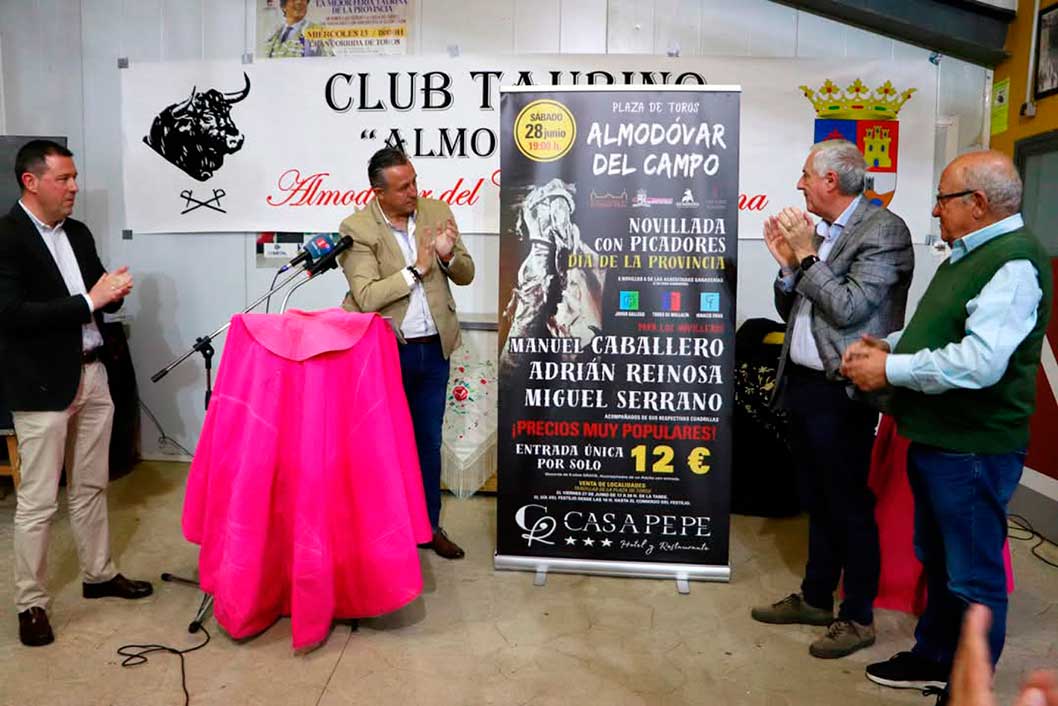 Presentado en Almodóvar del Campo el festejo taurino del Día de la Provincia