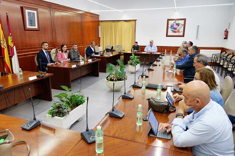 Comsermancha refuerza su operatividad con nuevos contratos, avanza en igualdad y revisa el cumplimiento de servicios clave