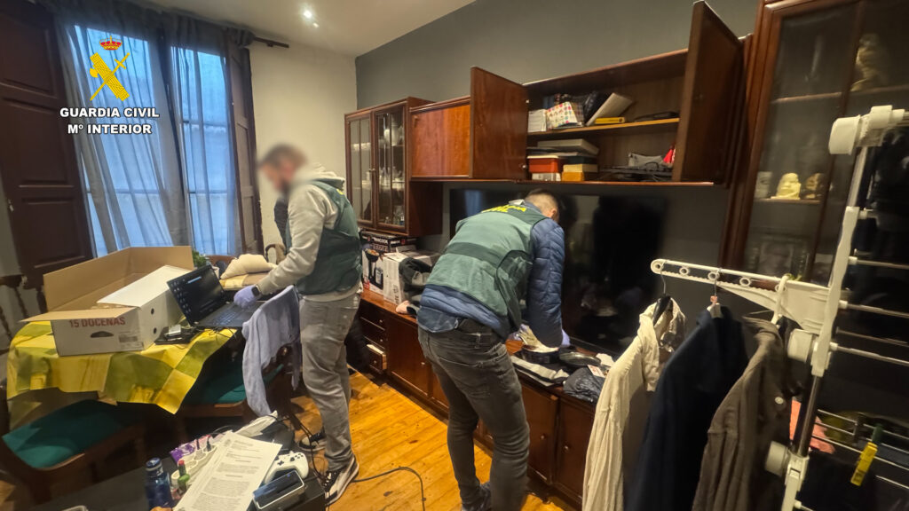 Un detenido por delito de corrupción de menores relacionado con pornografía infantil