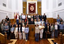 Las Cortes de CLM elogian “el compromiso vital precioso” de las familias de acogida de menores