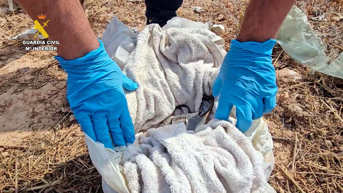 Dos detenidos por disparar en la cabeza a un joven en Orihuela Costa (Alicante)