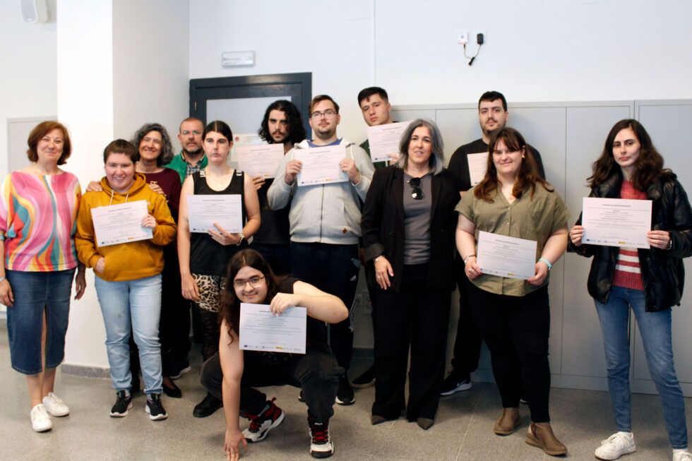 Fundación Cadisla y la Cámara de Comercio de Ciudad Real clausuraron con éxito el curso «Competencias Digitales y Adaptación a las Nuevas Tecnologías» en Tomelloso