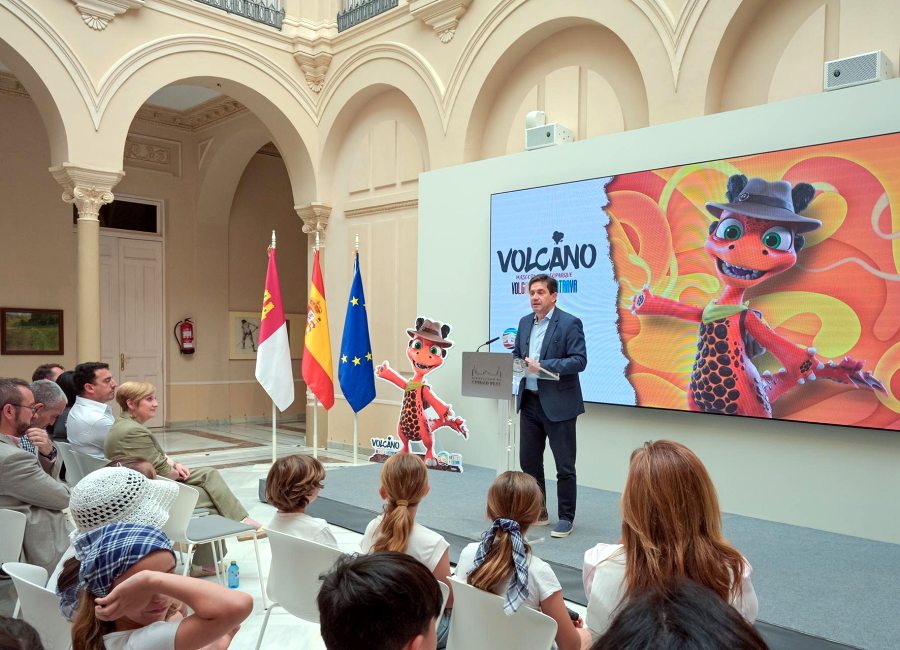‘Geoparques Volcanes de Calatrava, Ciudad Real’ presenta a ‘Volcano’ su nueva mascota educativa que dará a conocer el importante patrimonio geológico de la provincia