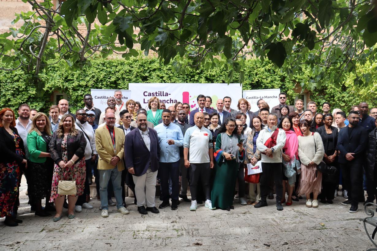 El Gobierno de Castilla-La Mancha atrae a más de un centenar de compradores internacionales a FENAVIN y facilita su contacto con las bodegas de la región