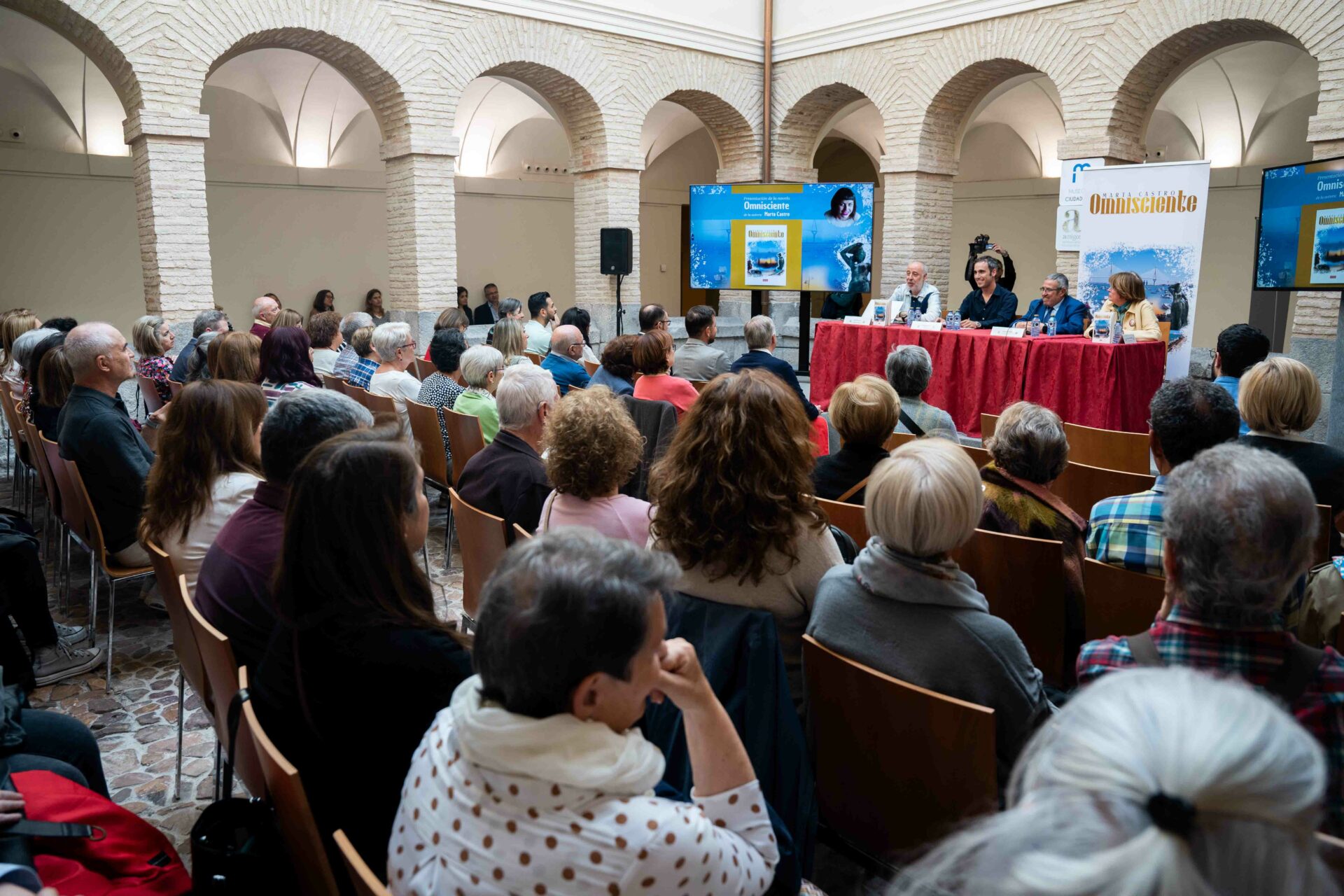 Ciudad Real rinde homenaje a la periodista Marta Castro con la presentación de Omnisciente, su novela póstuma