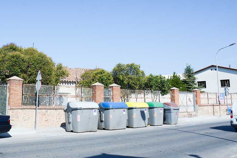 El Ayuntamiento de Tomelloso inicia un expediente sancionador contra un vecino de la loicalidad por abandono y vertido incontrolado de residuos en la vía pública