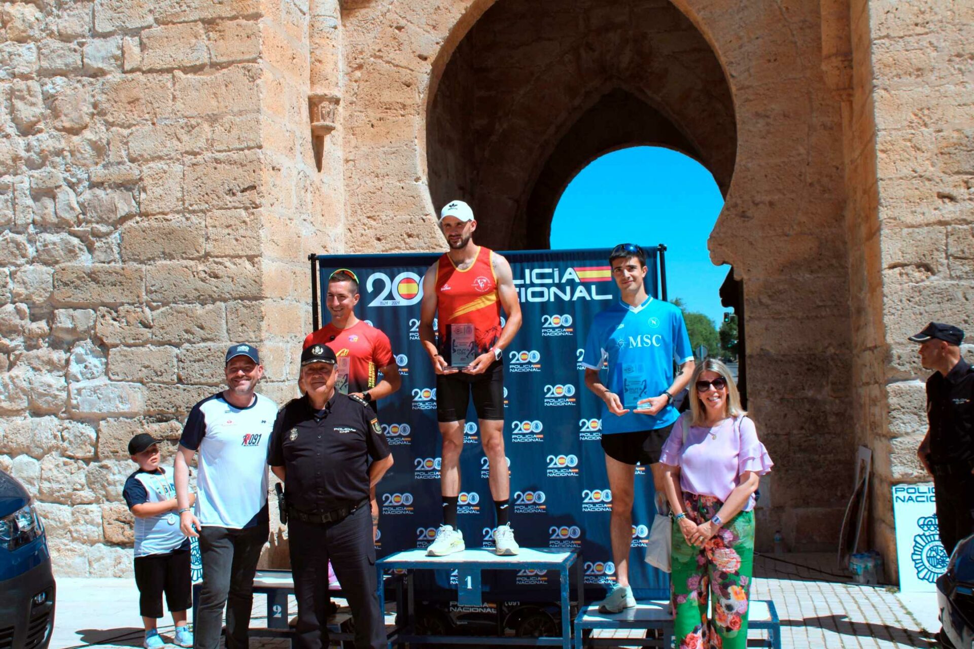 Inmaculada Jiménez resalta la doble labor de seguridad y solidaridad que caracteriza a la Policía Nacional  