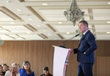 García-Page anuncia “casi cuarenta millones de euros” para “renovar” 536 vehículos de la flota dedicada a la lucha contra incendios forestales