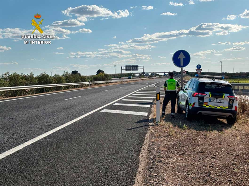 Investigado un conductor de un vehículo por superar en más de 80 km/h la velocidad máxima permitida en la Autovía del Guadiana A-43