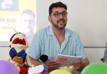 Jaime Pedrero recibe un baño de cariño en la presentación de ‘Raluka, la bruja de las flores’