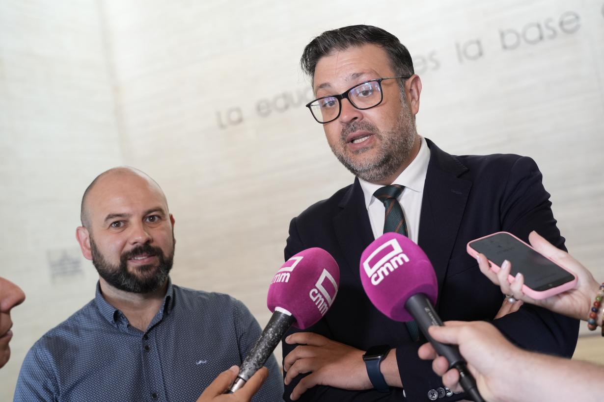 156 centros educativos de Castilla-La Mancha contarán con kits de radio de cara al curso 2025-2026