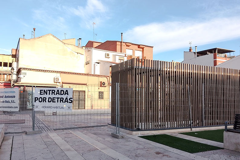 El Mercado de Abastos de Tomelloso continúa abierto a pesar de las obras en su horario habitual