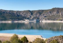 Un niño de ocho años es rescatado tras sufrir un ahogamiento en el embalse de Buendía