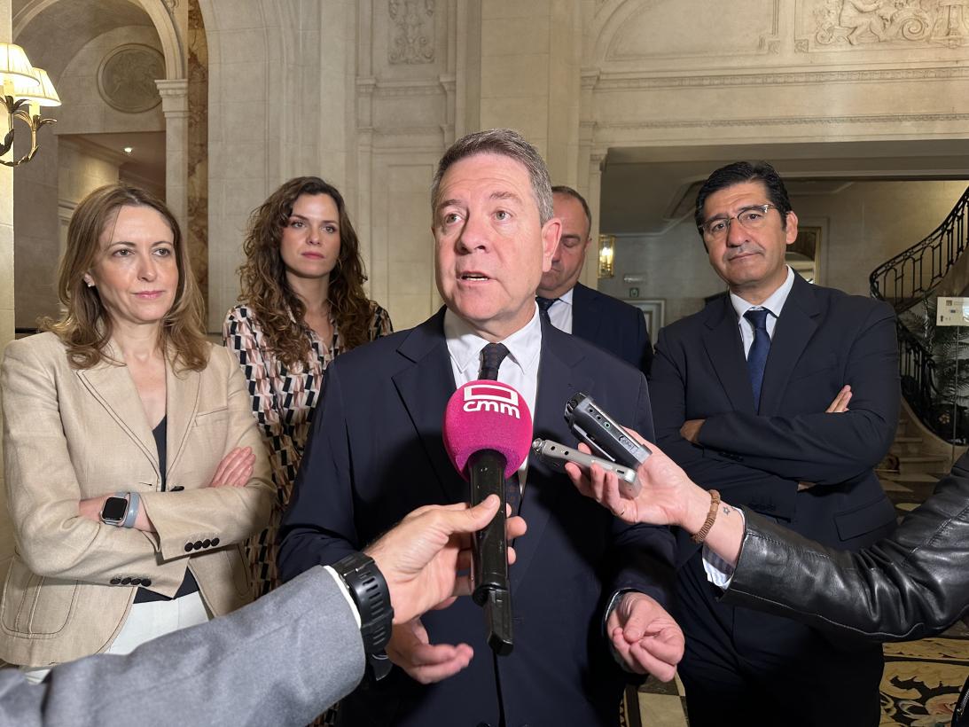 La PAC, el etiquetado del vino y la política arancelaria van a protagonizar el encuentro del presidente García-Page con el comisario Hansen