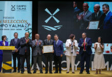 La Cooperativa Virgen de las Viñas recibe los galardones al mejor vino rosado y vino espumoso en la gala de entrega de los Premios Gran Selección Campo y Alma en su XXXVI edición
