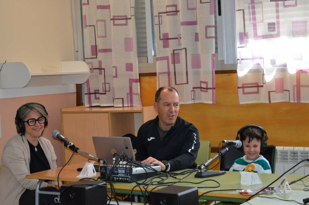 radio ceip felix grande 07