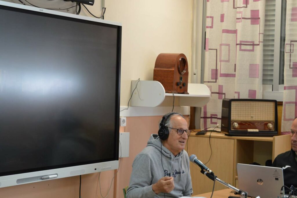 radio ceip felix grande 10