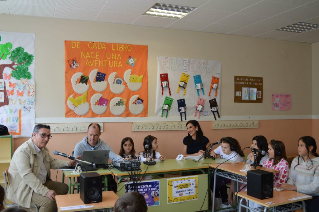 radio ceip felix grande 15