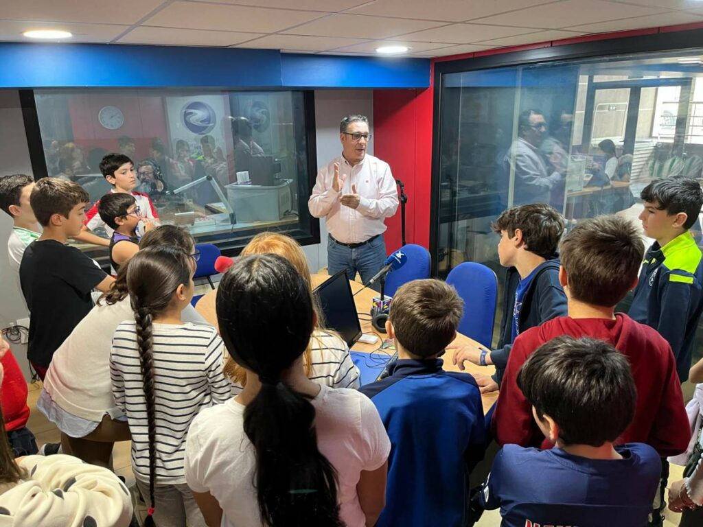 radio ceip felix grande 25