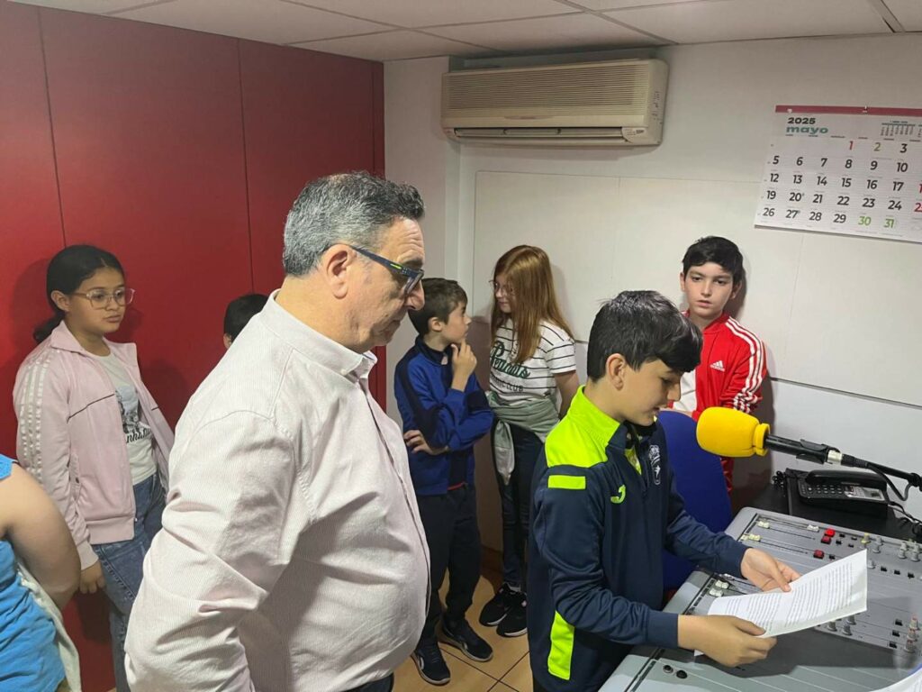 radio ceip felix grande 26